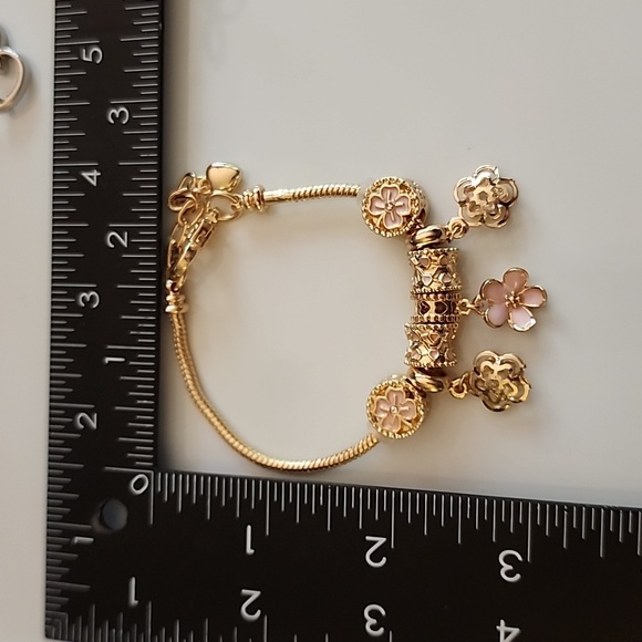 Flower Theme Gold PINK ENAMEL 7 Charm Beautiful Cutout Flowers - Picture 4 of 5